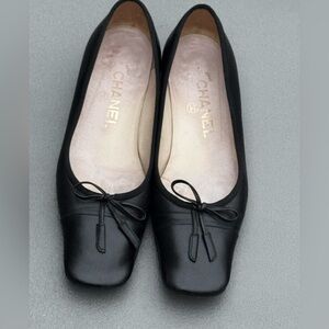 CHANEL AUTHENTIC Black Leather Loafers with Bow SIZE 6.5